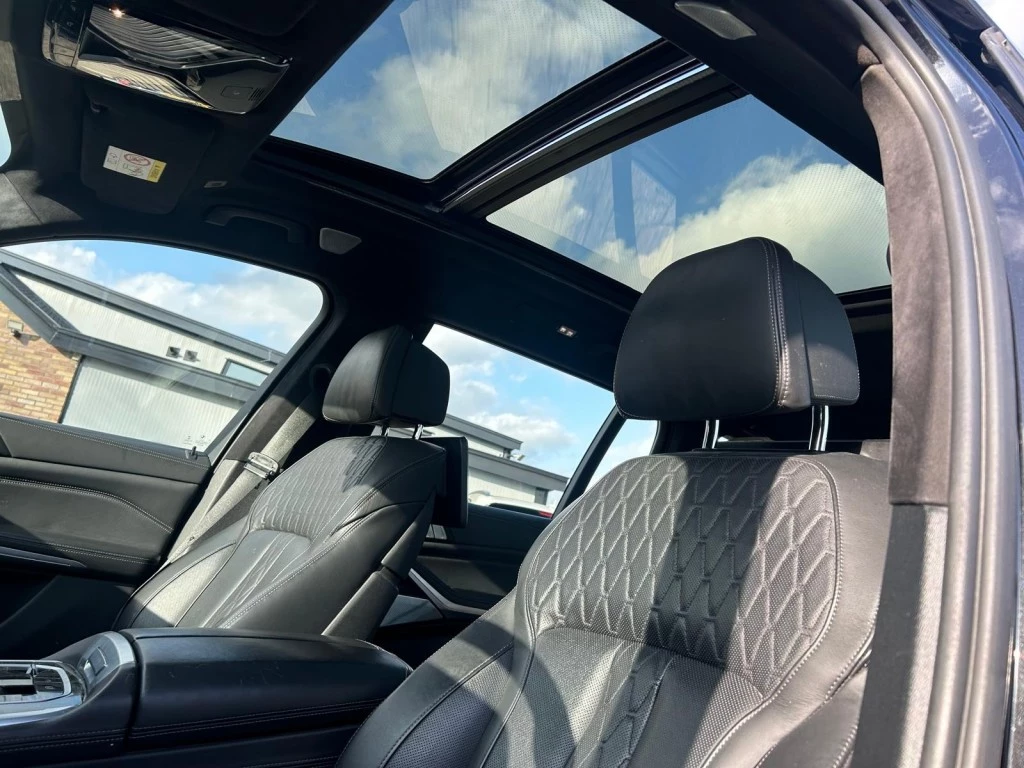 Hoofdafbeelding BMW X7