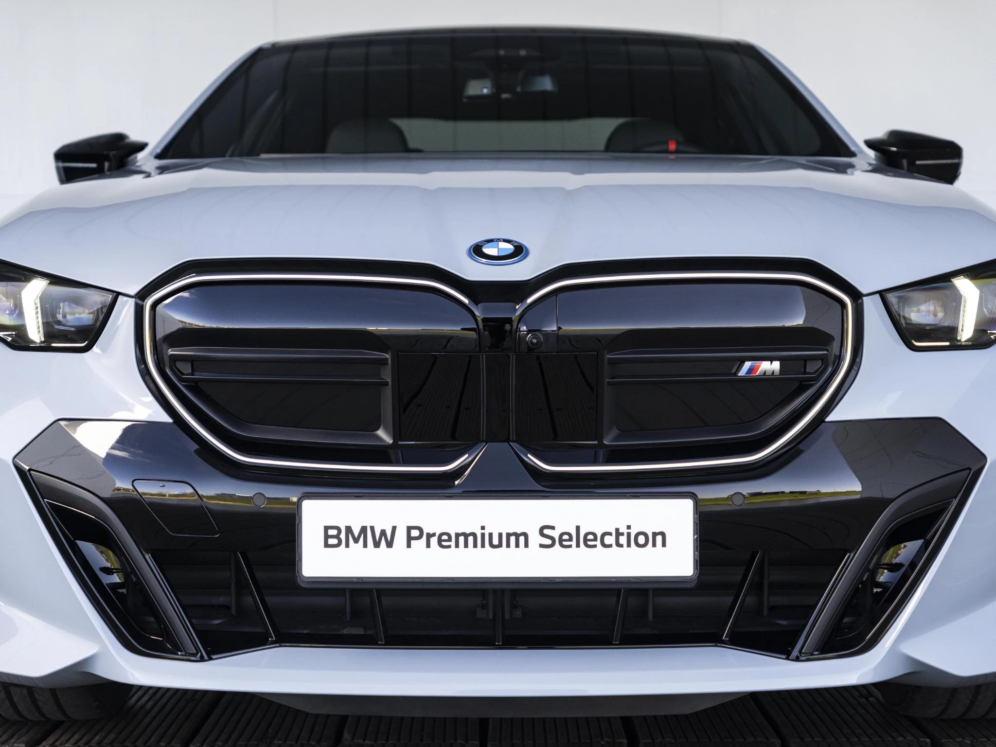 Hoofdafbeelding BMW i5