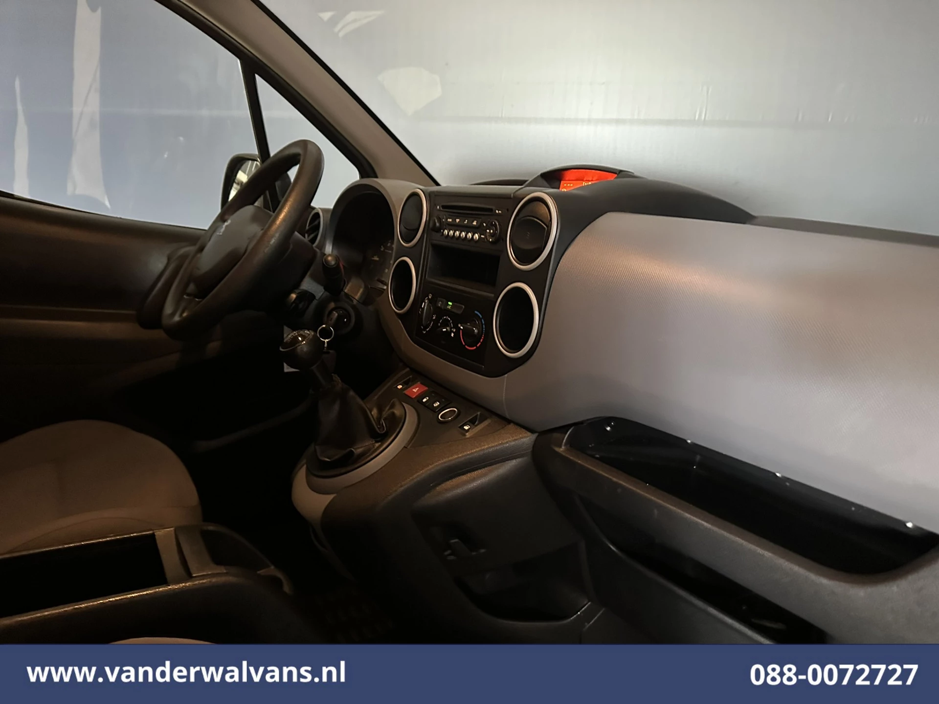 Hoofdafbeelding Peugeot Partner