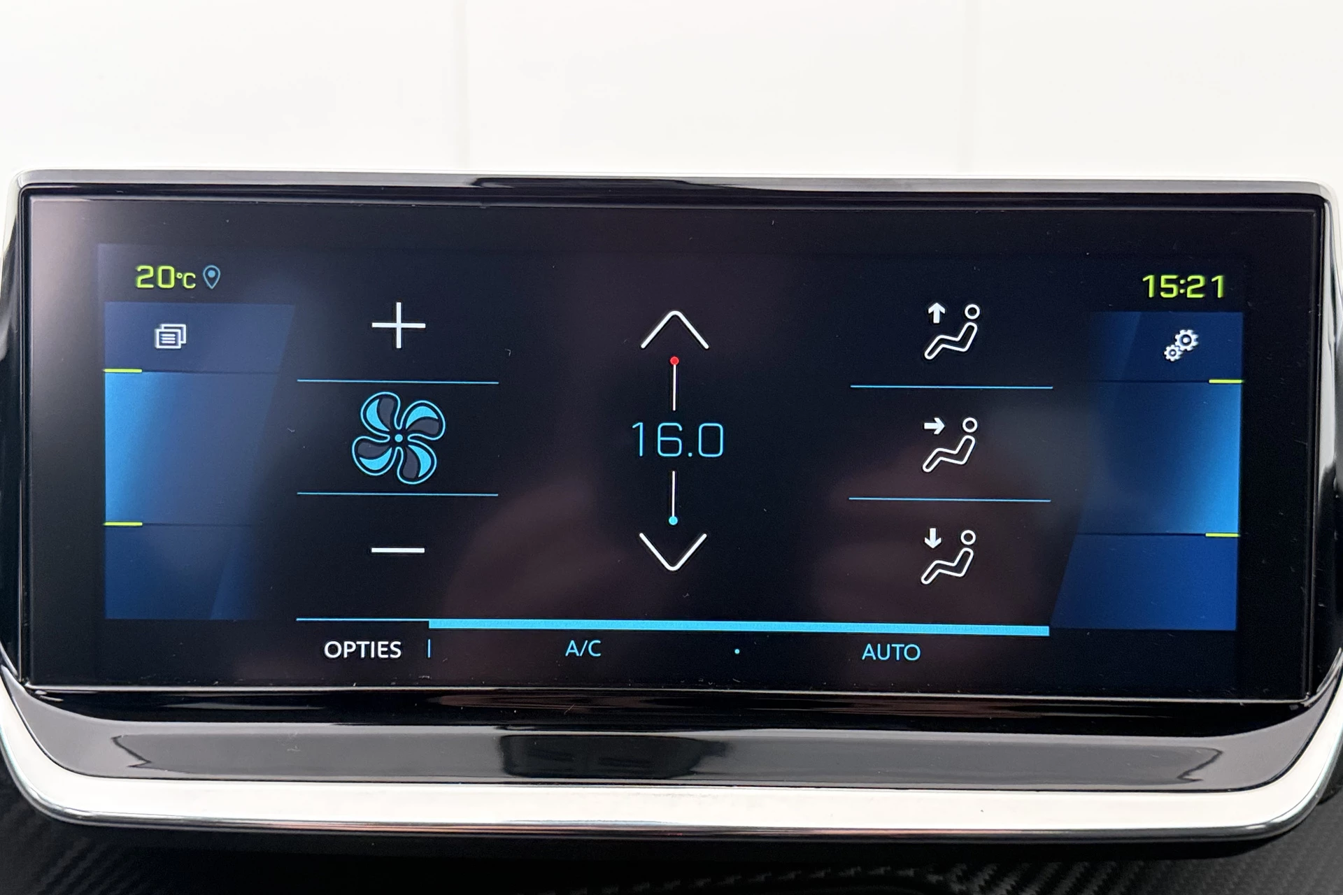 Hoofdafbeelding Peugeot e-208