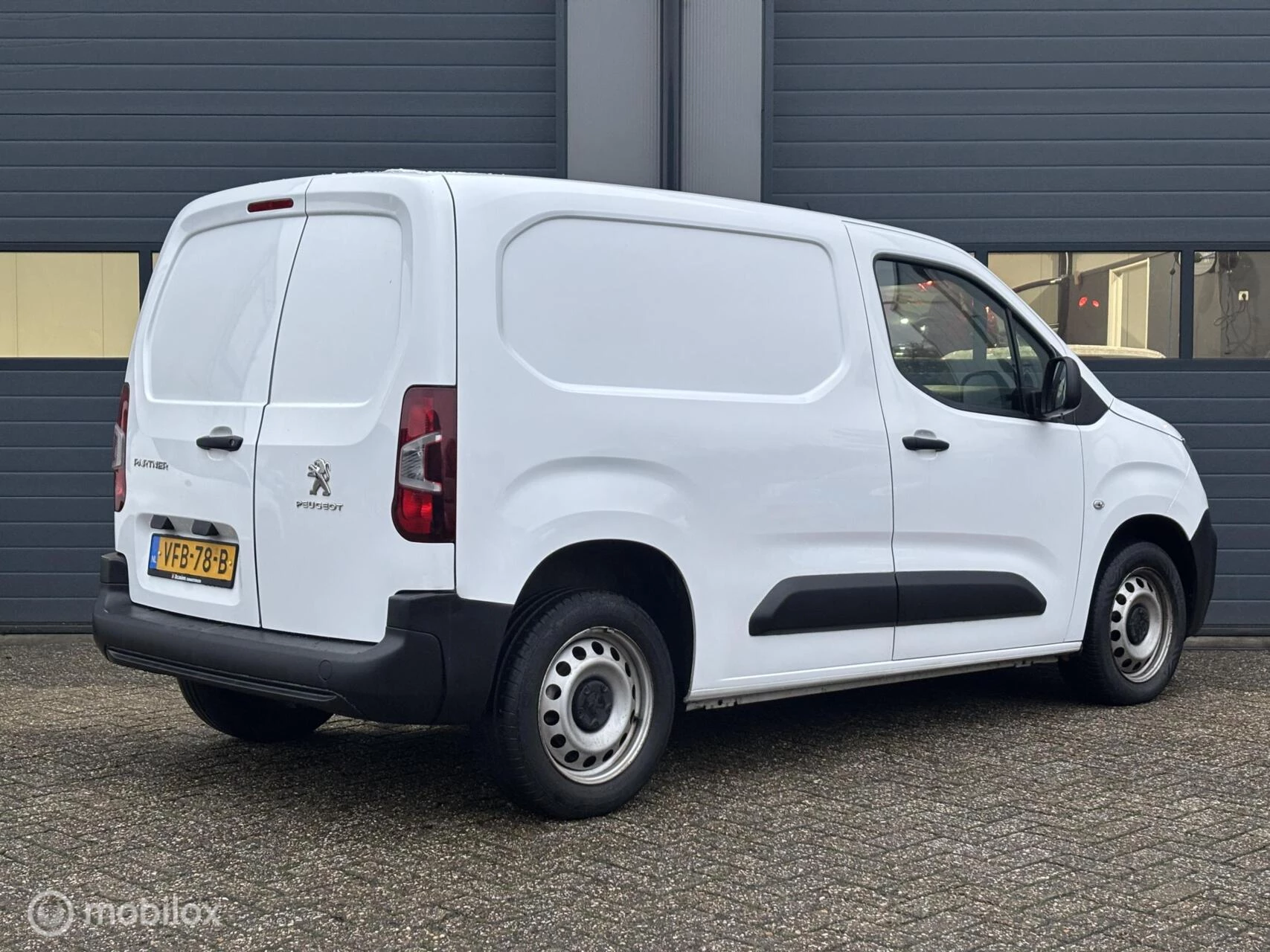 Hoofdafbeelding Peugeot Partner