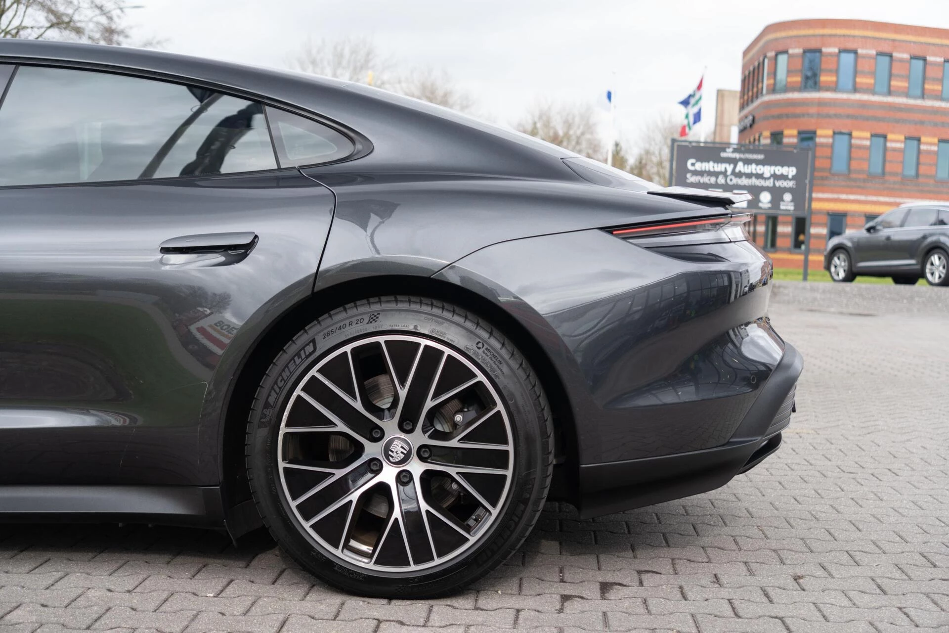 Hoofdafbeelding Porsche Taycan