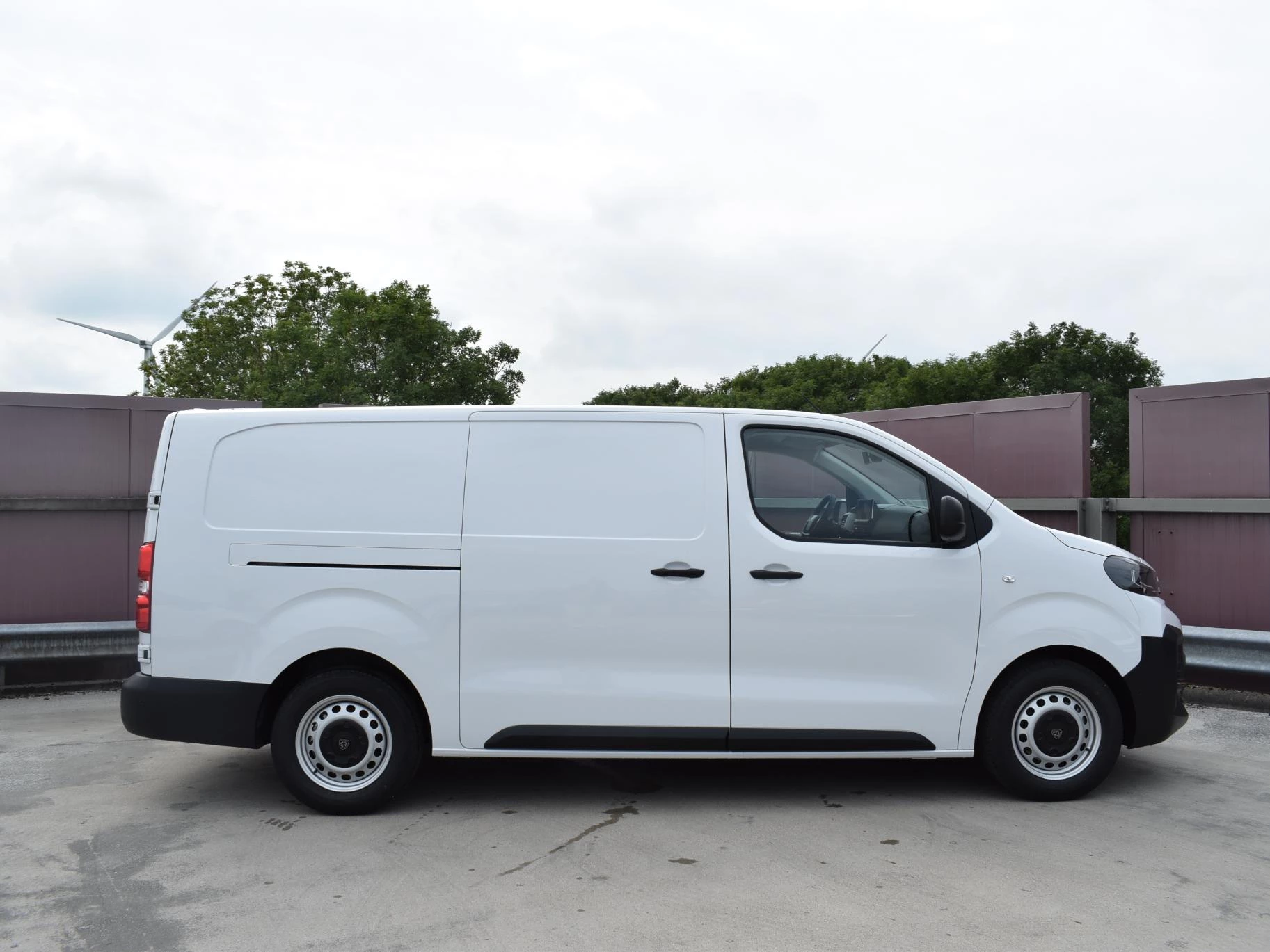 Hoofdafbeelding Peugeot e-Expert