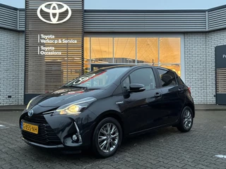 Toyota Yaris 1.5 HYBRID DYNAMIC NAVI KEYLESS 15'' LM-VELGEN CLIMA CRUISE CAMERA BLUETOOTH NL-AUTO 1E-EIG