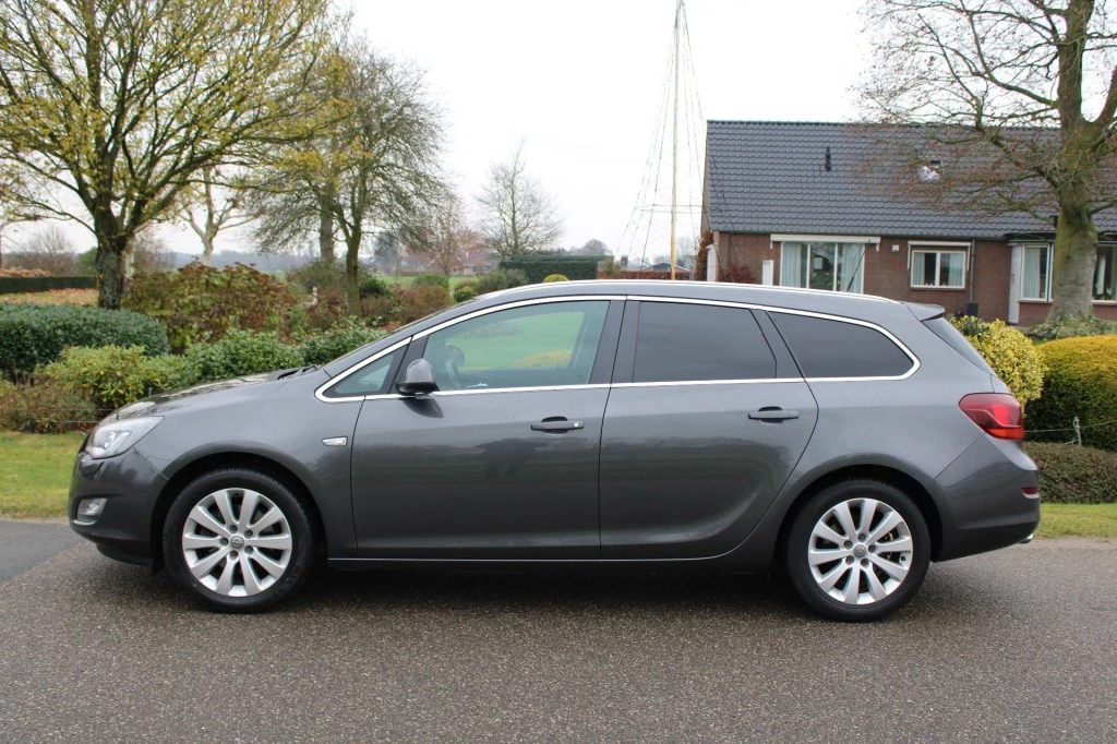 Hoofdafbeelding Opel Astra