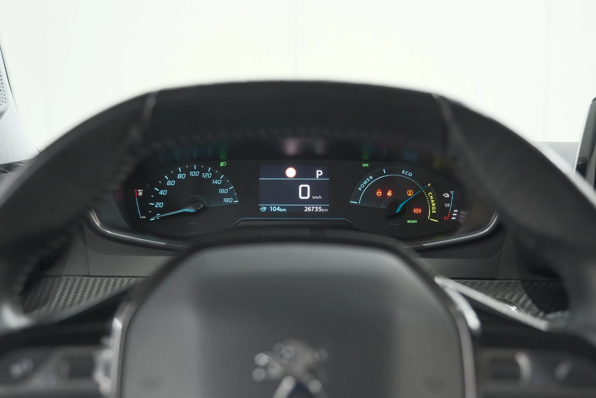 Hoofdafbeelding Peugeot e-2008