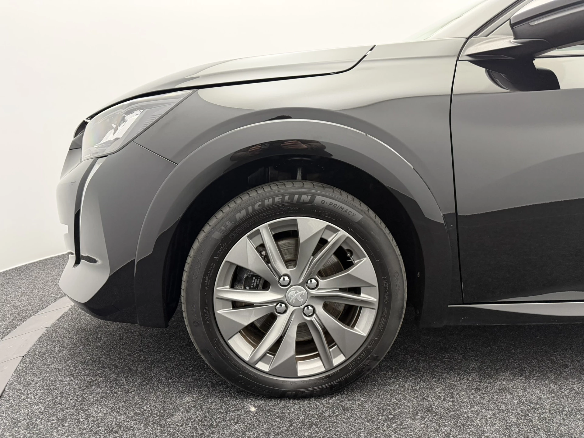 Hoofdafbeelding Peugeot e-208