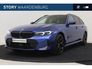 BMW 3 Serie Touring 330e High Executive M Sport Automaat / Panoramadak / Trekhaak / Sportstoelen / M Adaptief onderstel / Adaptieve LED / Parking Assistant Plus /  Comfort Access