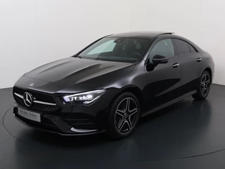Mercedes-Benz CLA 250e AMG // Panoramadak // Carplay // MultiBeam LED // Sfeerverlichting // Night pakket // Keyless // 18" AMG