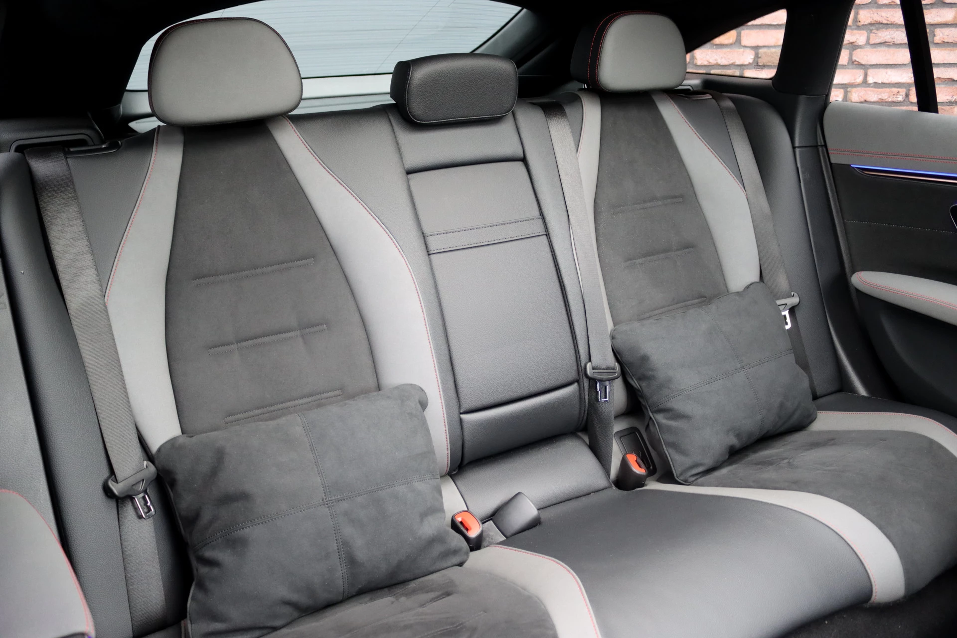 Hoofdafbeelding Mercedes-Benz EQS