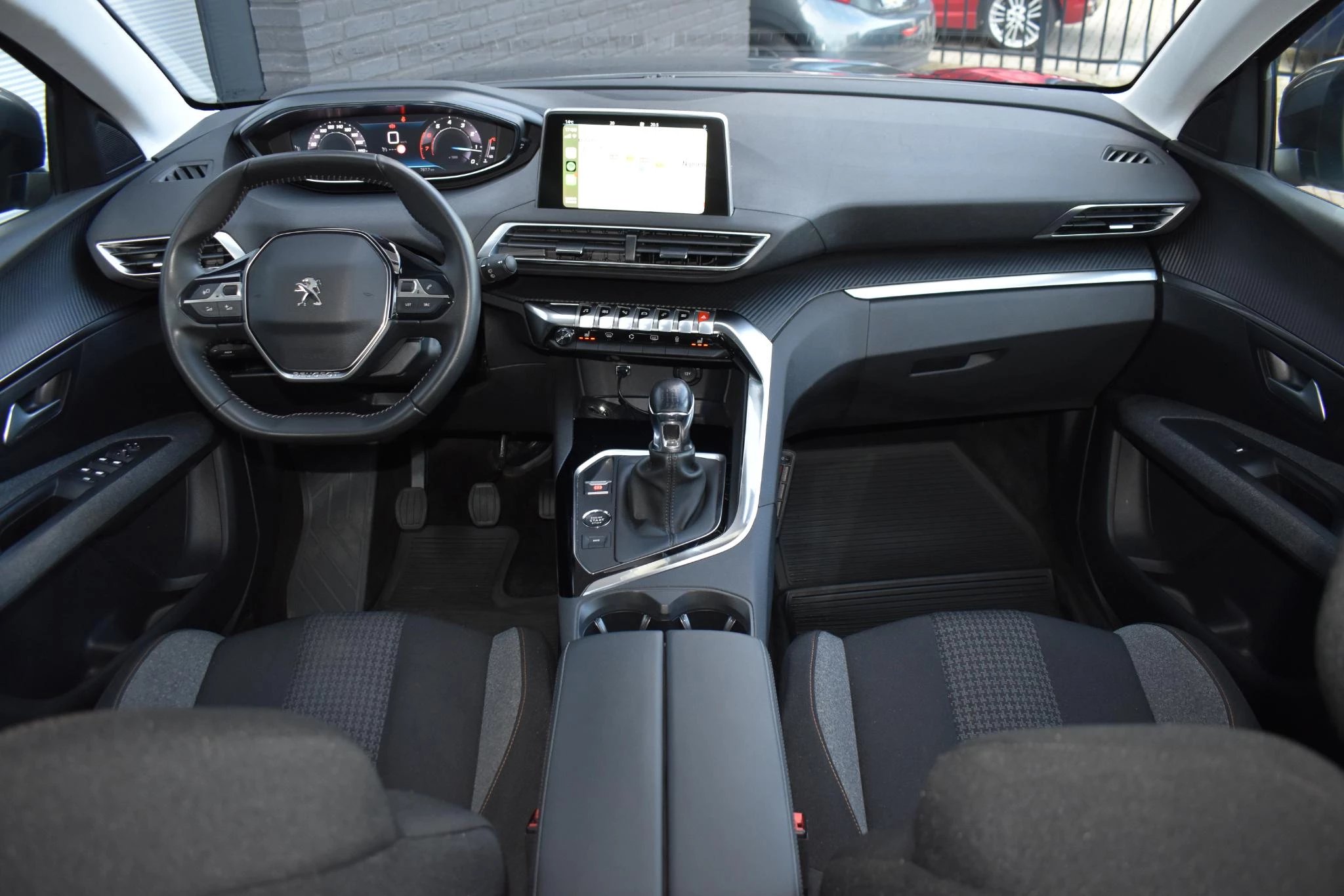 Hoofdafbeelding Peugeot 5008