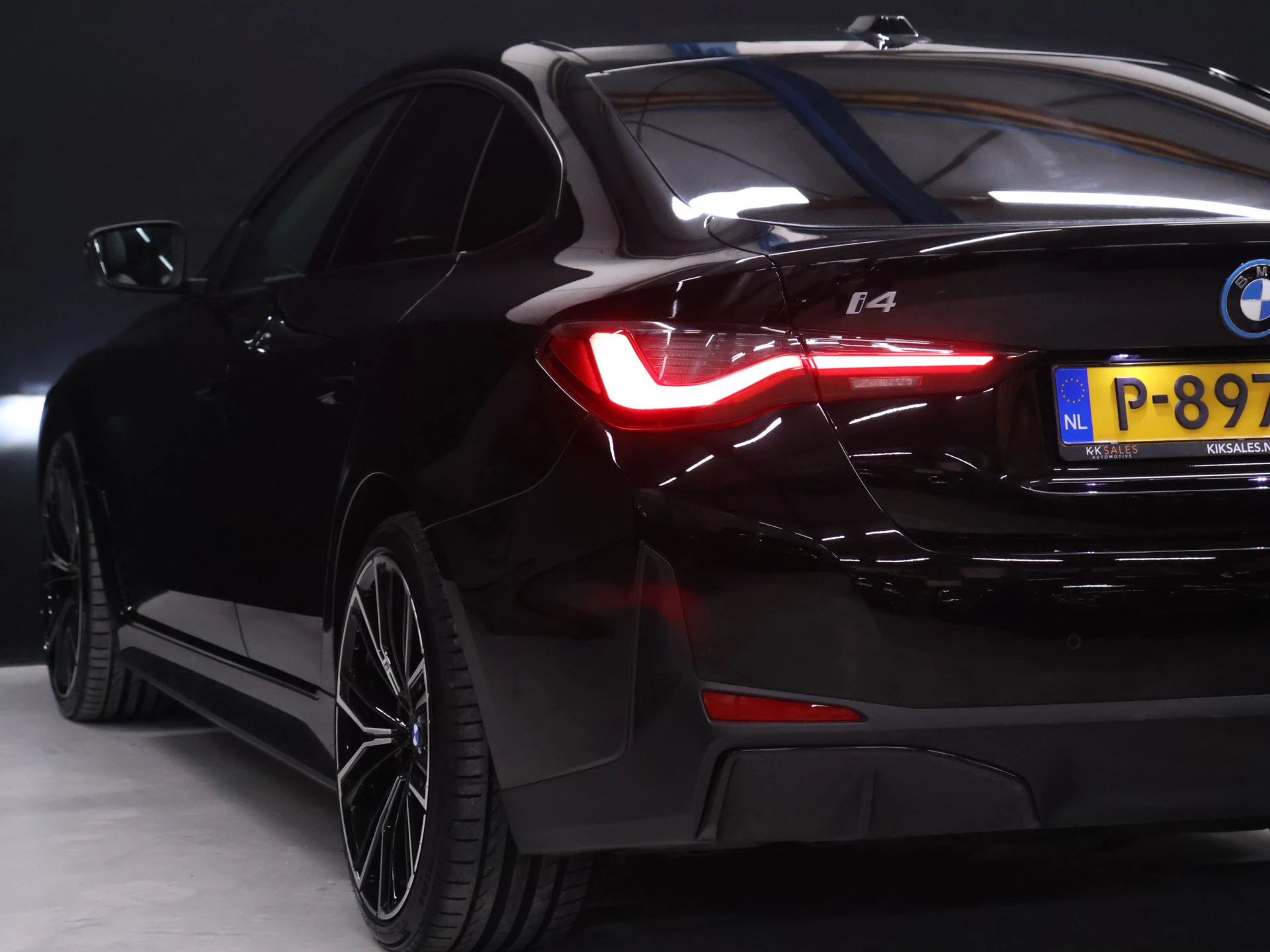 Hoofdafbeelding BMW i4