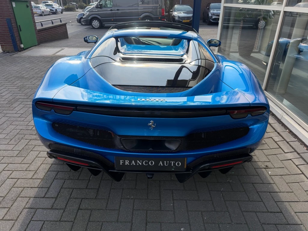 Hoofdafbeelding Ferrari 296