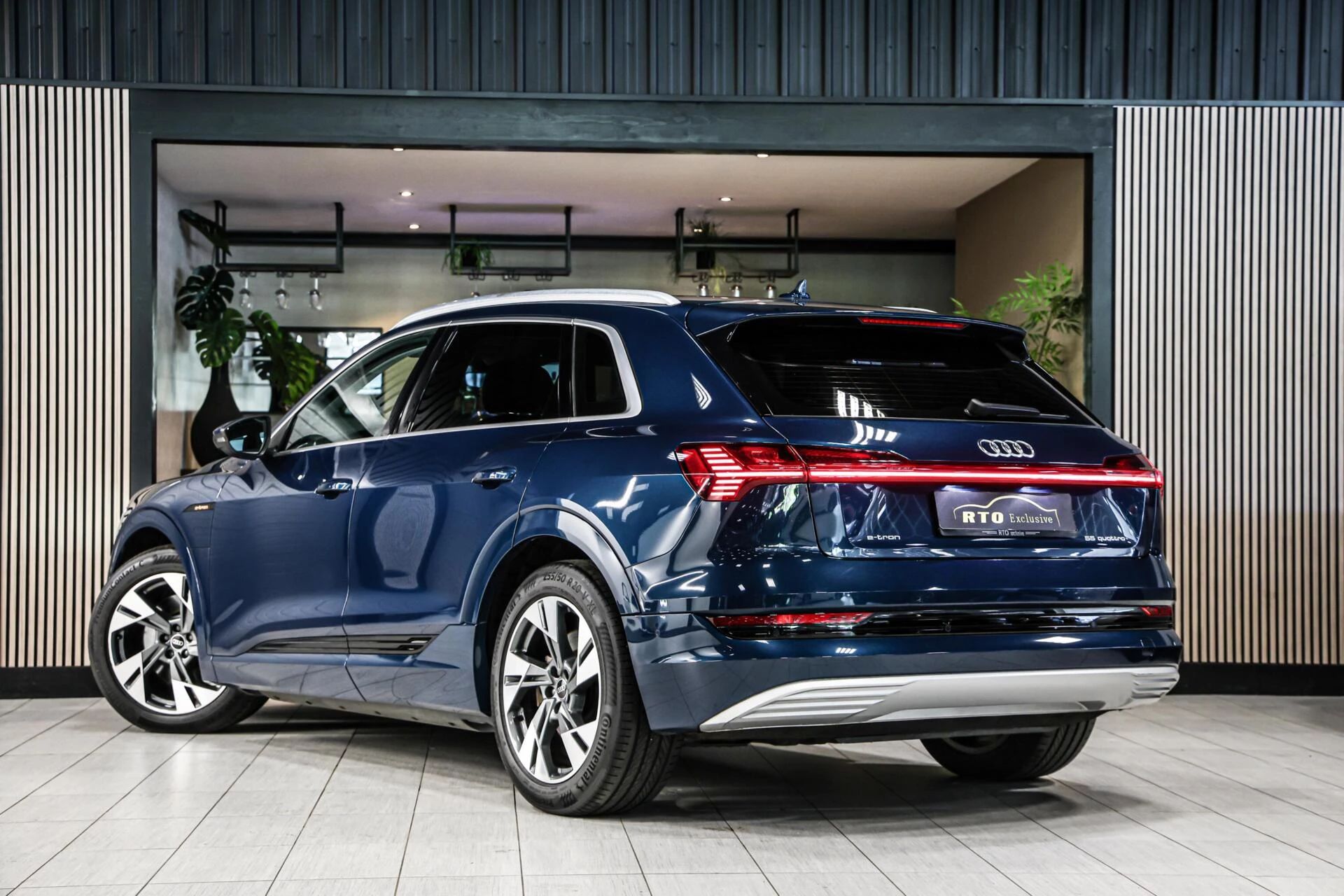 Hoofdafbeelding Audi e-tron