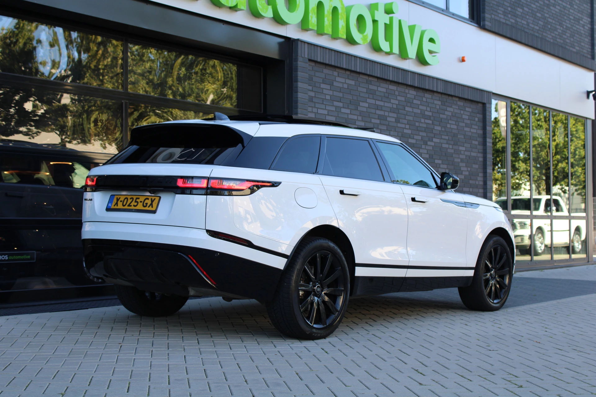 Hoofdafbeelding Land Rover Range Rover Velar