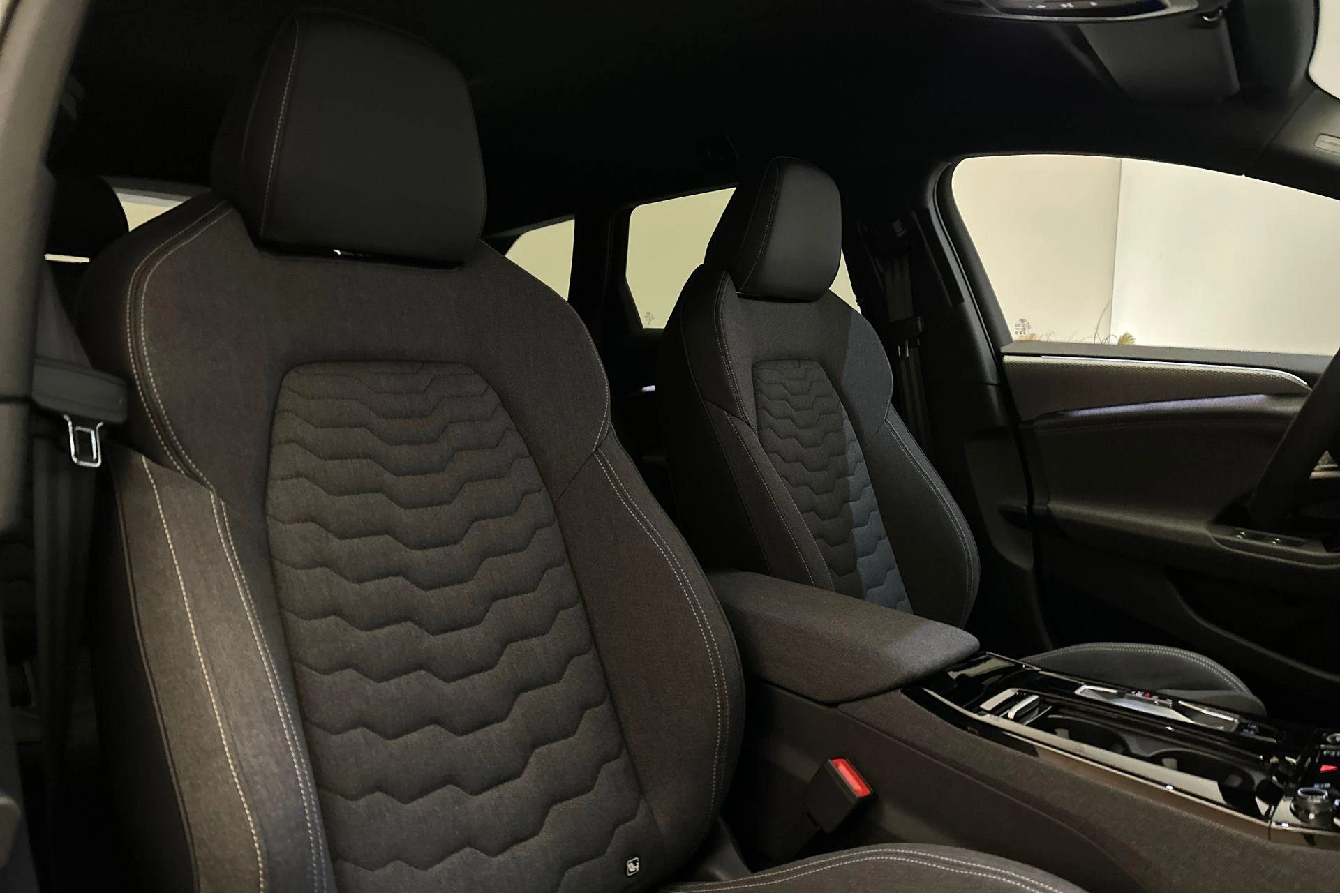 Hoofdafbeelding Audi A6 Avant e-tron