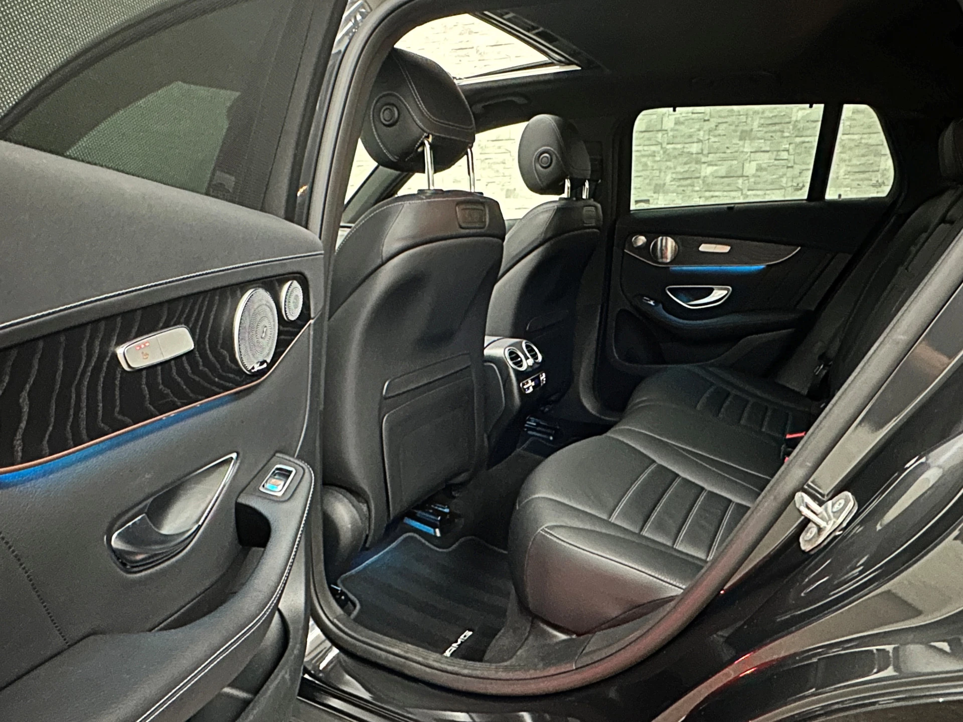 Hoofdafbeelding Mercedes-Benz EQC
