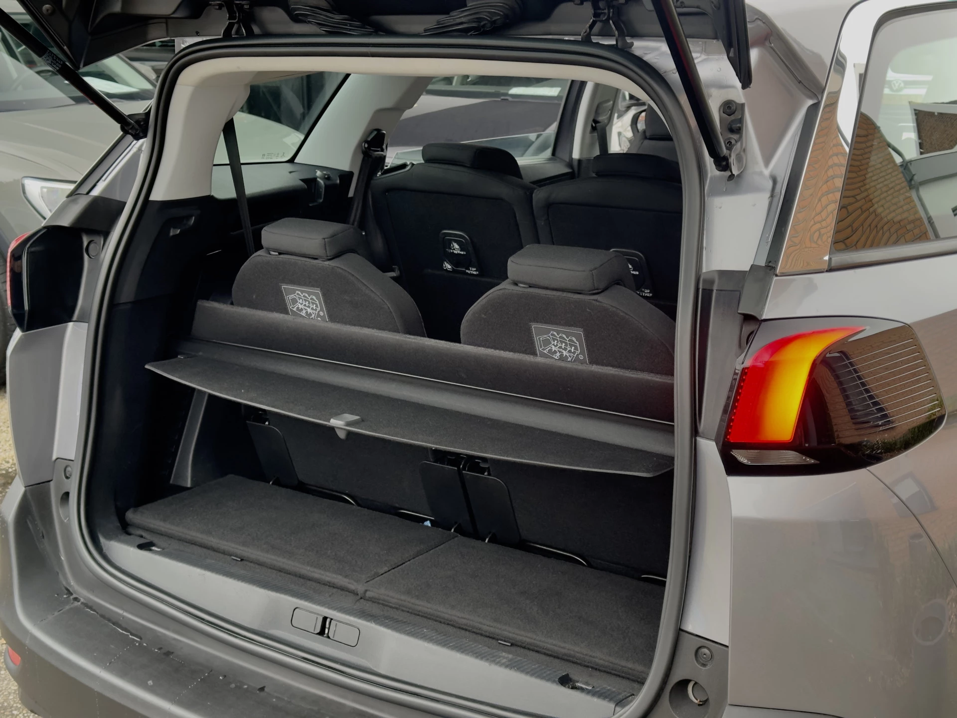 Hoofdafbeelding Peugeot 5008