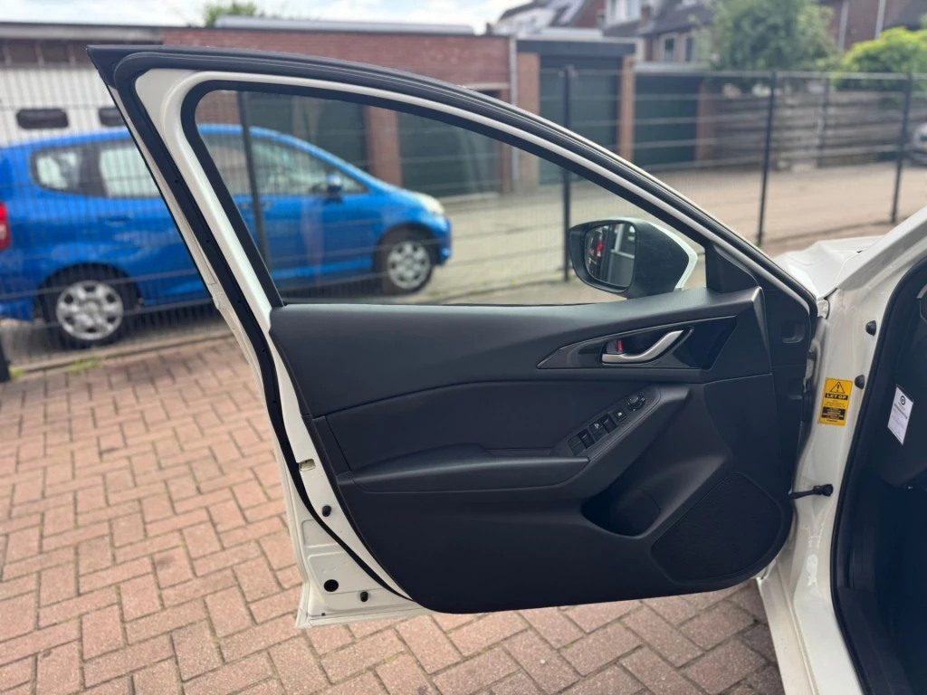 Hoofdafbeelding Mazda 3
