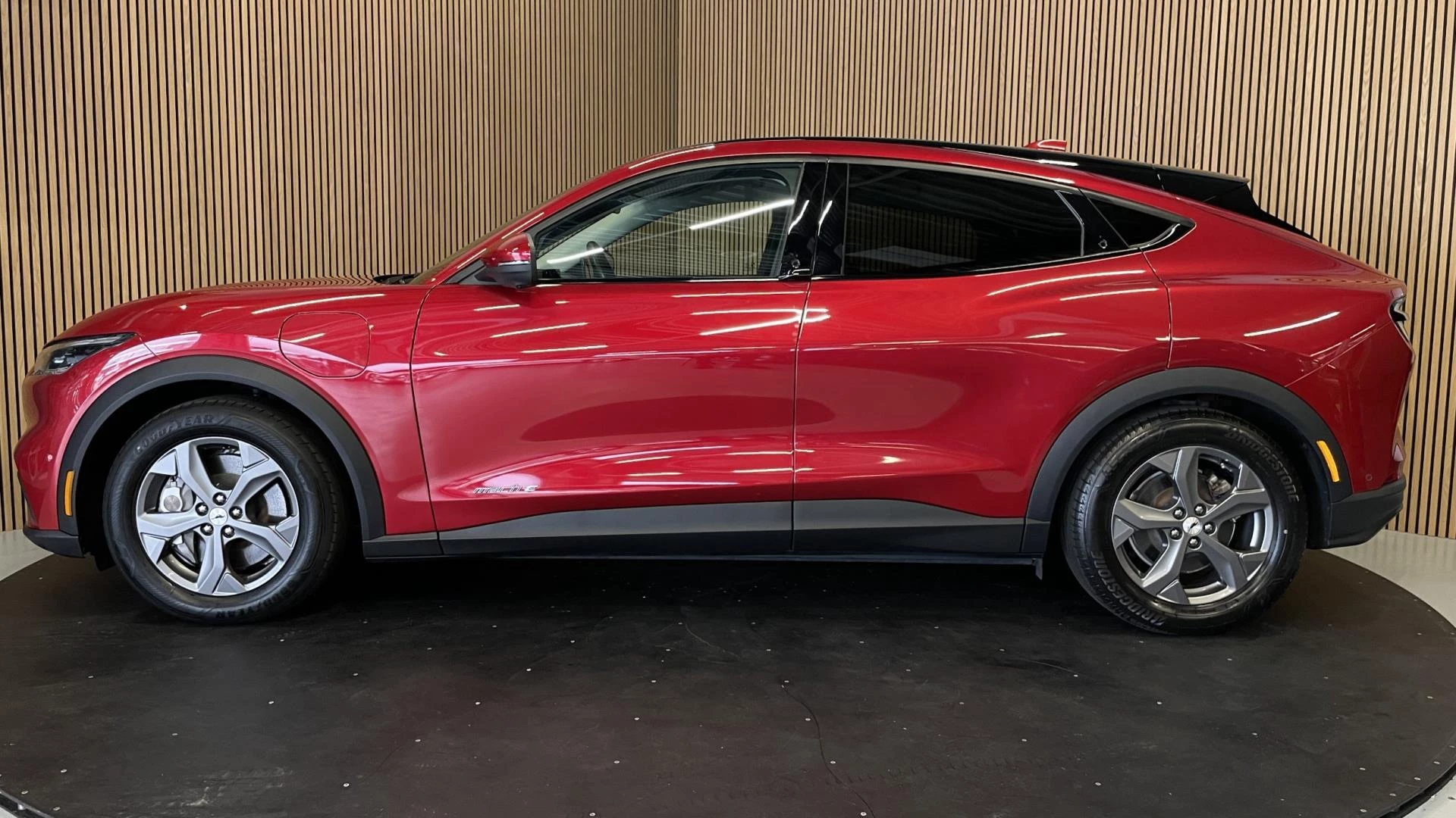 Hoofdafbeelding Ford Mustang Mach-E