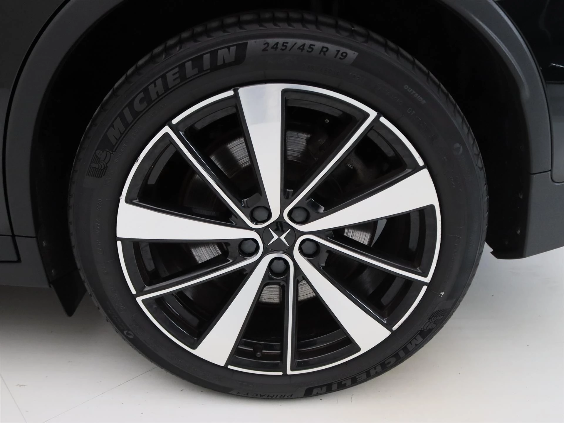 Hoofdafbeelding Polestar 2