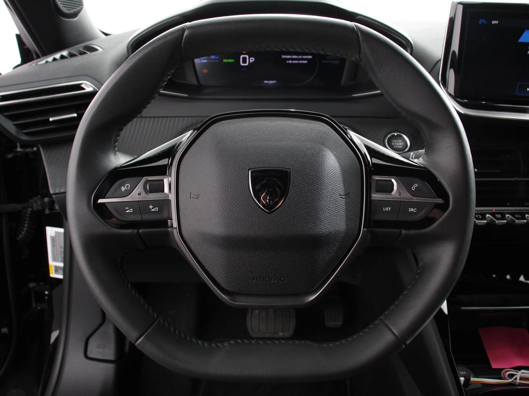 Hoofdafbeelding Peugeot e-2008