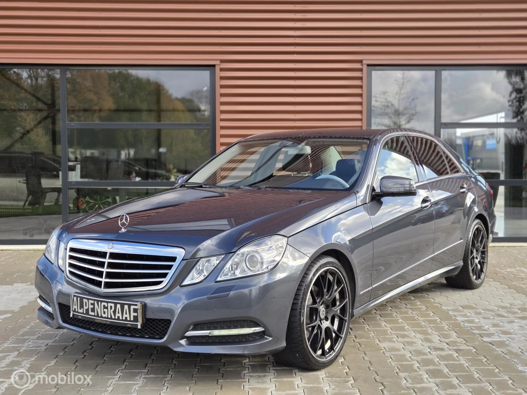 Hoofdafbeelding Mercedes-Benz E-Klasse