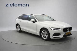 Volvo V60 2.0 B3 Momentum Business Automaat - Carplay, Digital Cockpit