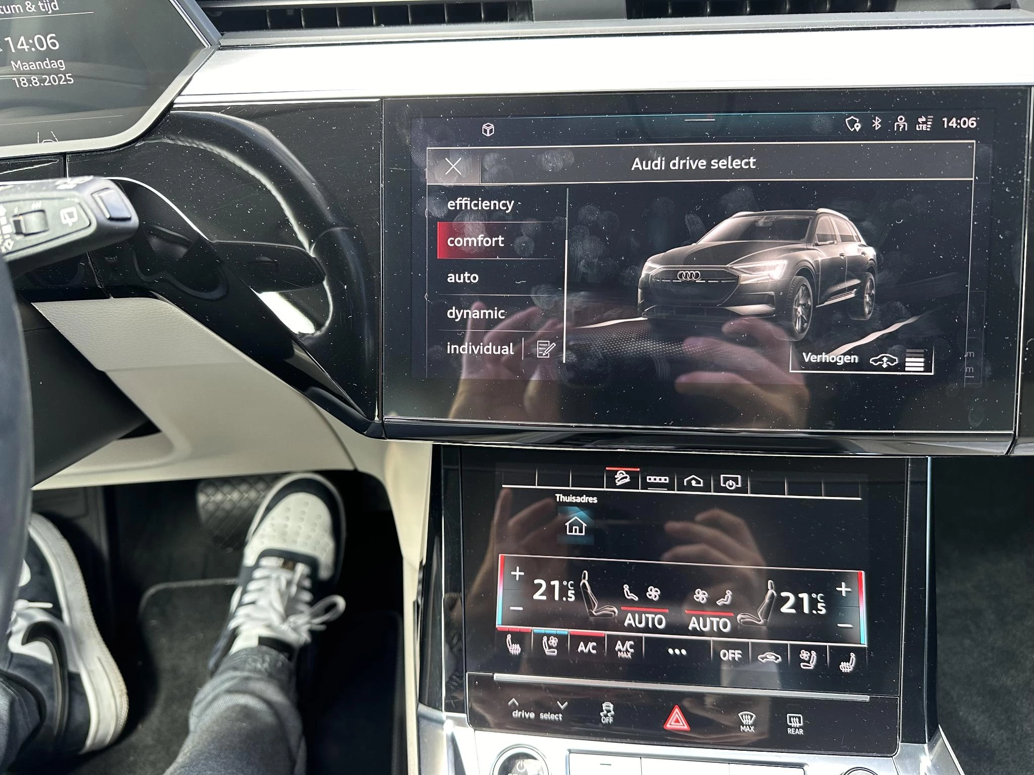 Hoofdafbeelding Audi e-tron