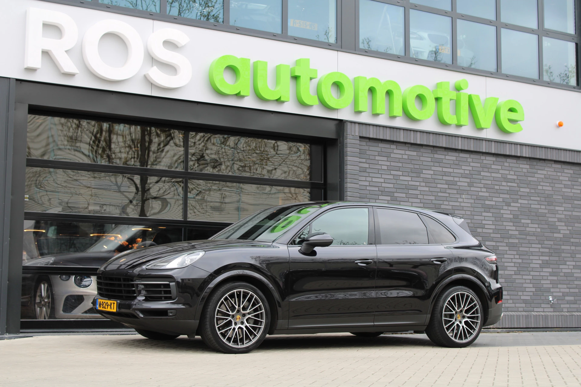 Hoofdafbeelding Porsche Cayenne