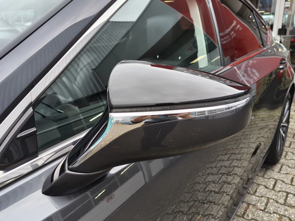 Hoofdafbeelding Lexus ES