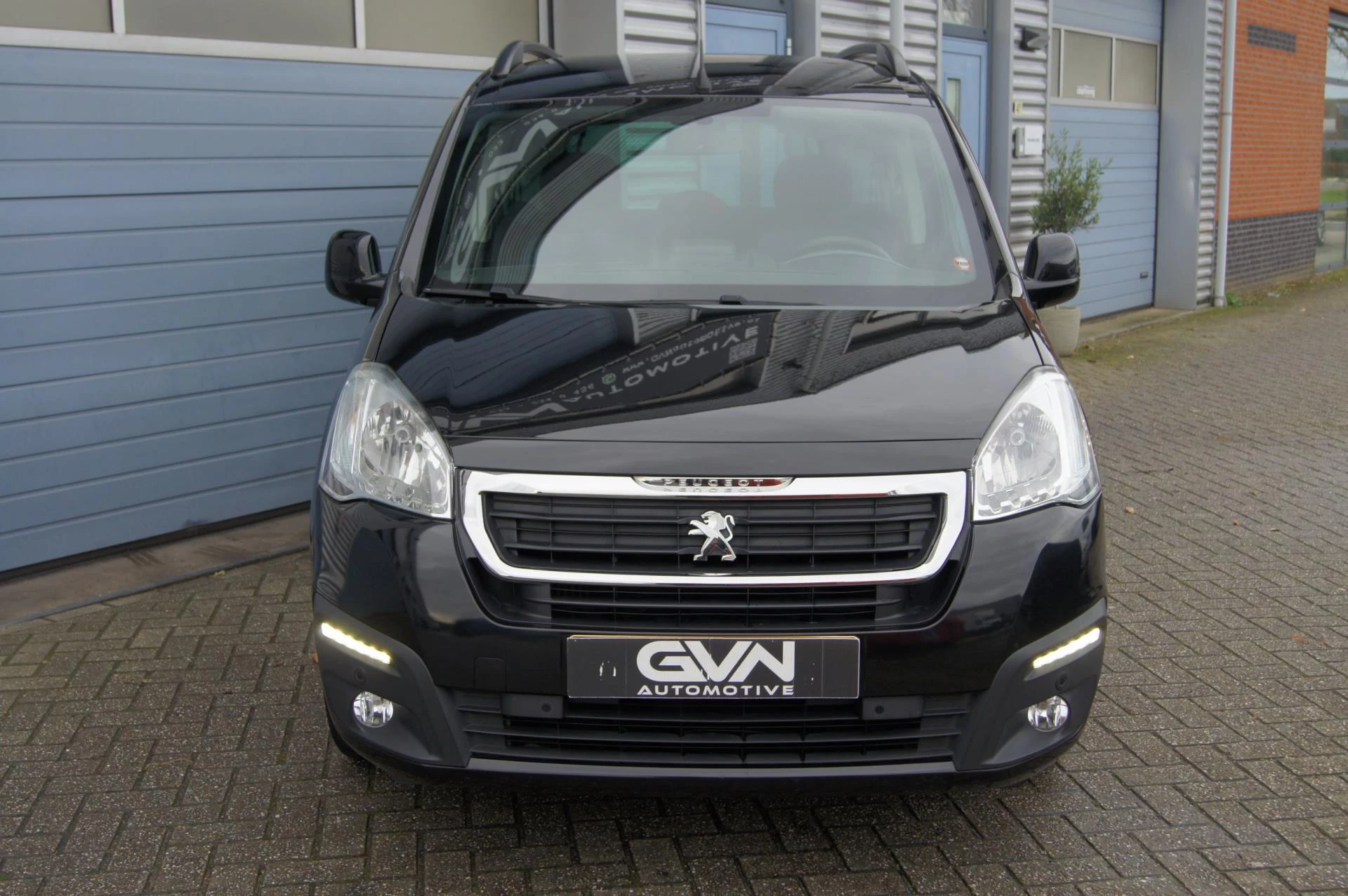 Hoofdafbeelding Peugeot Partner