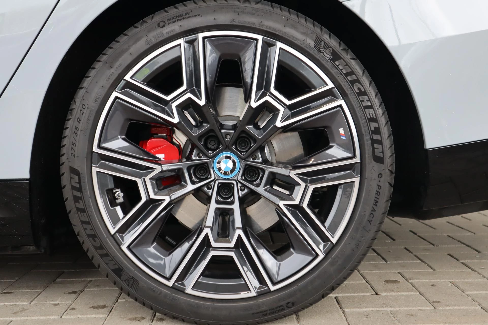 Hoofdafbeelding BMW i5