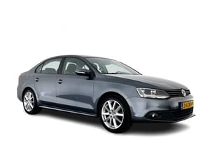 Volkswagen Jetta 1.6 TDI Comfort Executive Line BlueMotion *NAVI | AIRCO | PDC | CRUISE | TOWBAR | COMFORT-SEATS | 17''ALU*