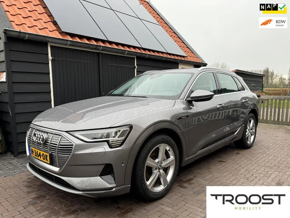 Hoofdafbeelding Audi e-tron
