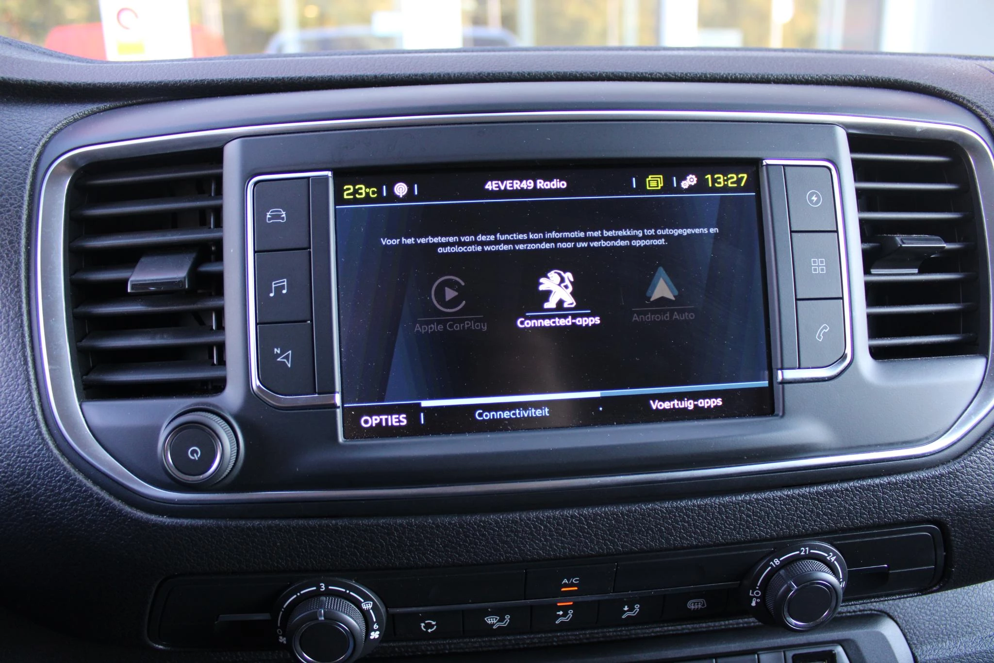 Hoofdafbeelding Peugeot e-Expert