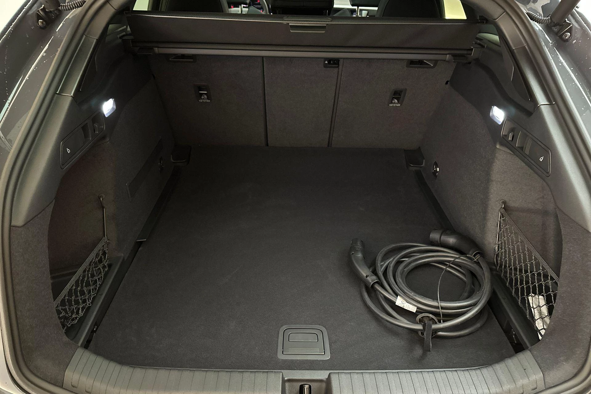 Hoofdafbeelding Audi A6 Avant e-tron