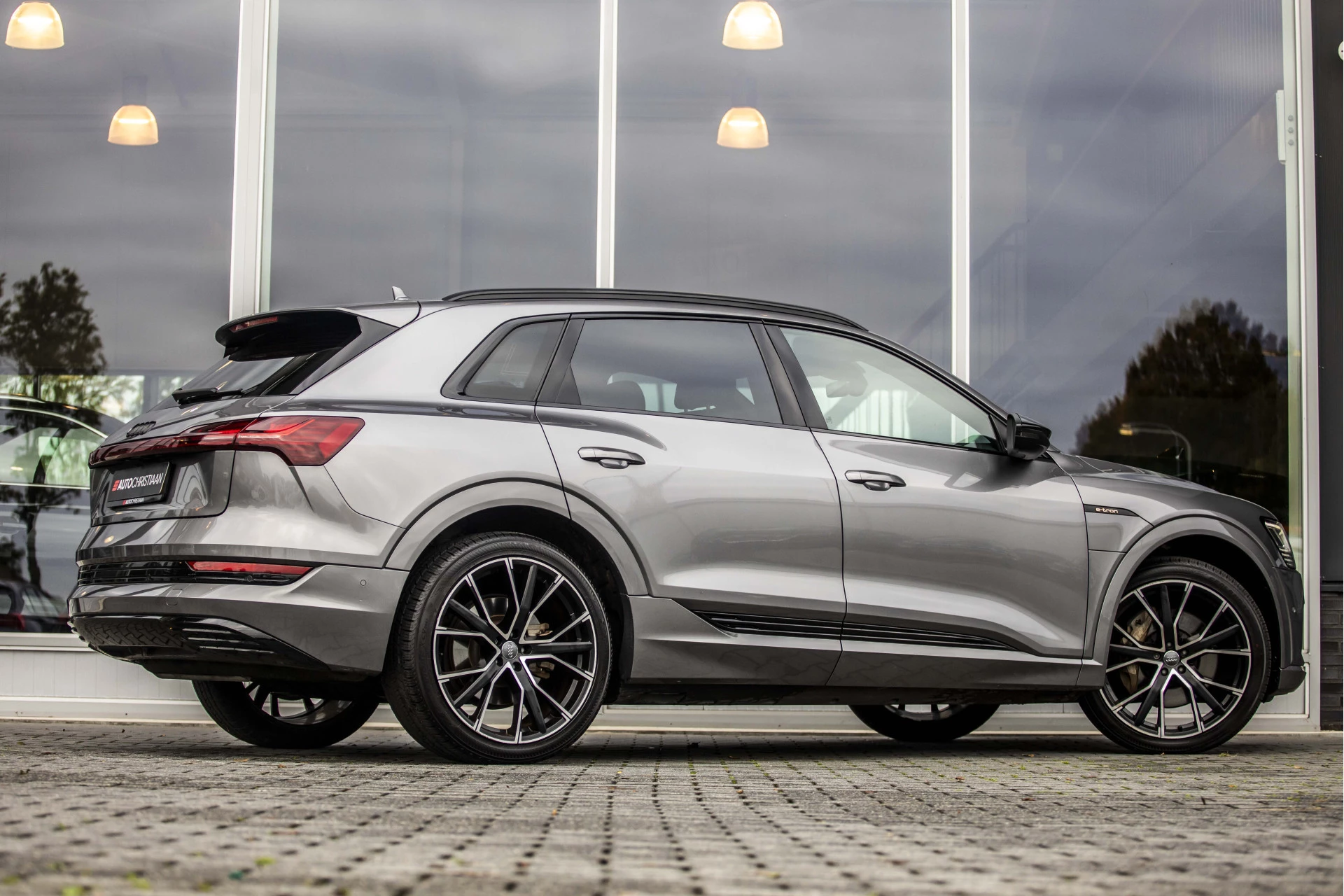 Hoofdafbeelding Audi e-tron