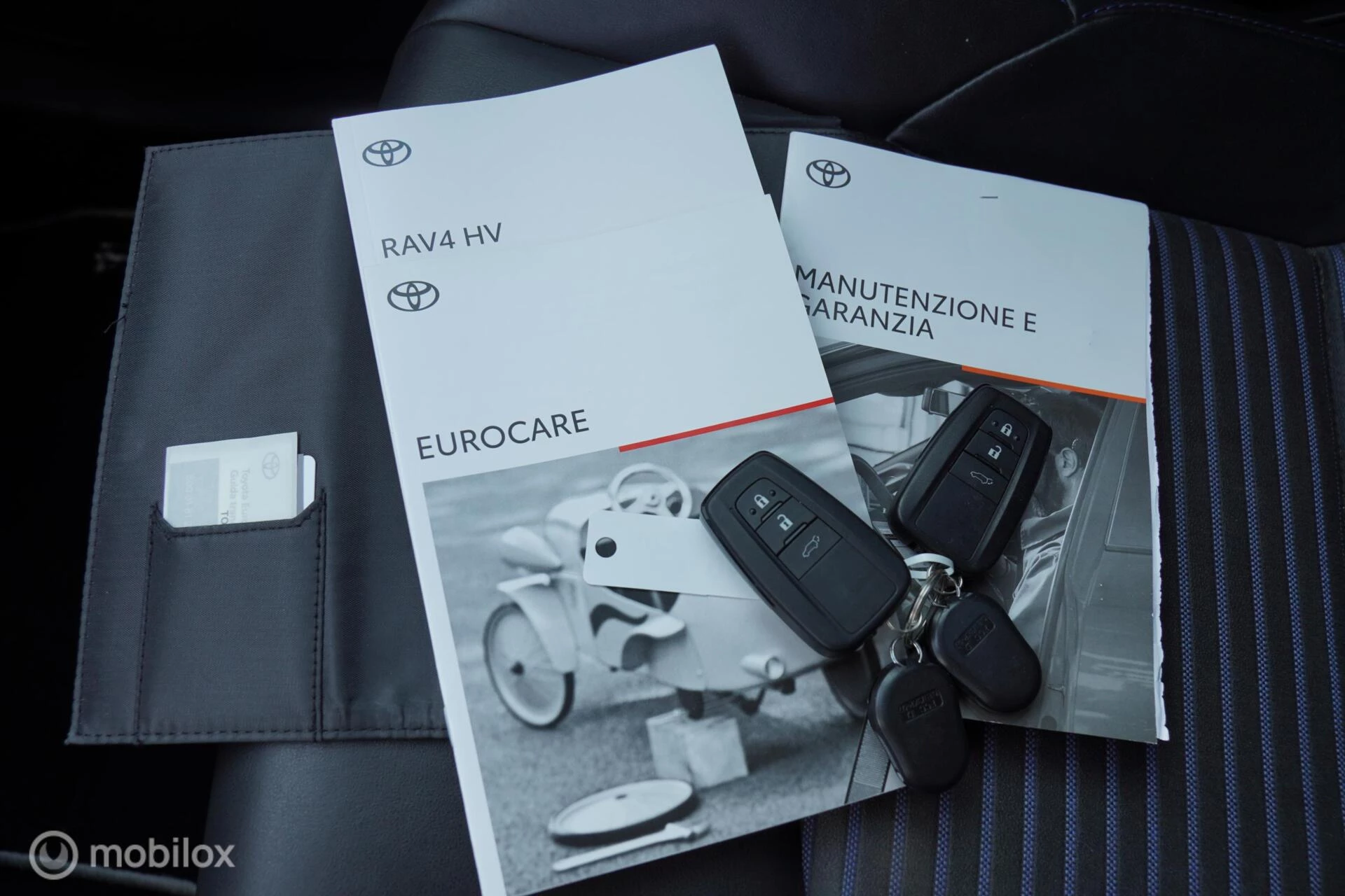 Hoofdafbeelding Toyota RAV4