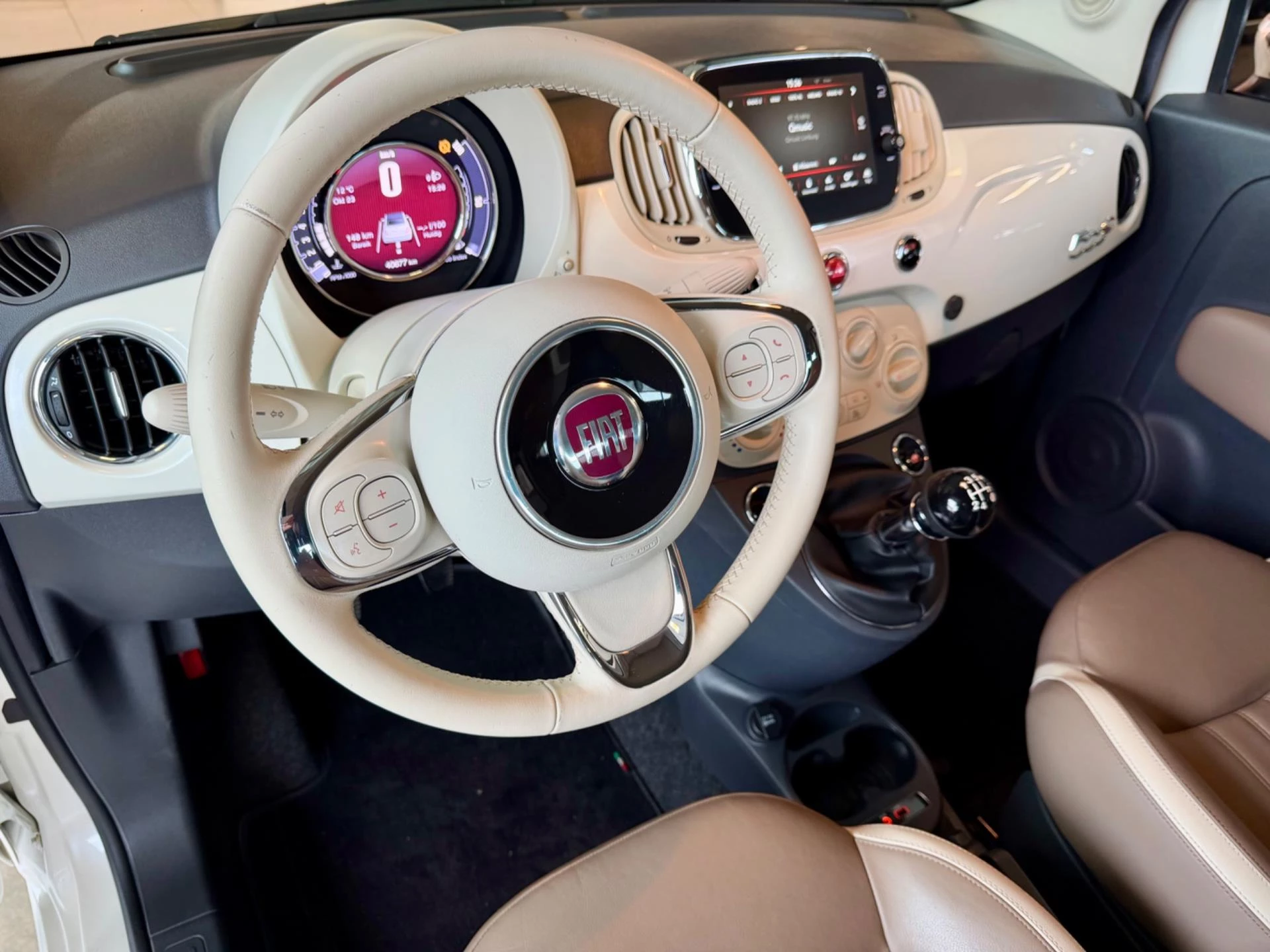 Hoofdafbeelding Fiat 500C