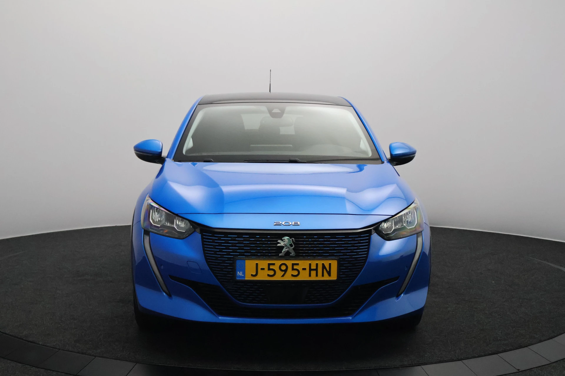 Hoofdafbeelding Peugeot e-208