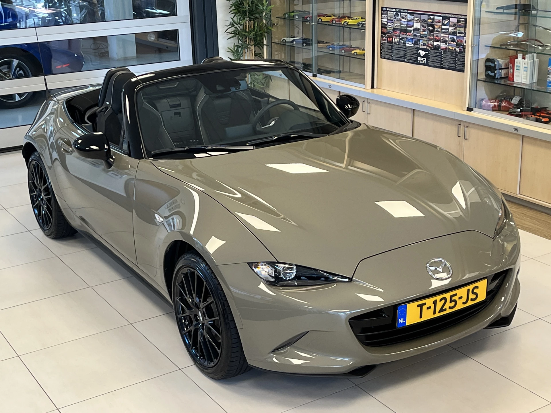 Hoofdafbeelding Mazda MX-5
