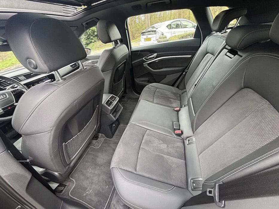 Hoofdafbeelding Audi e-tron