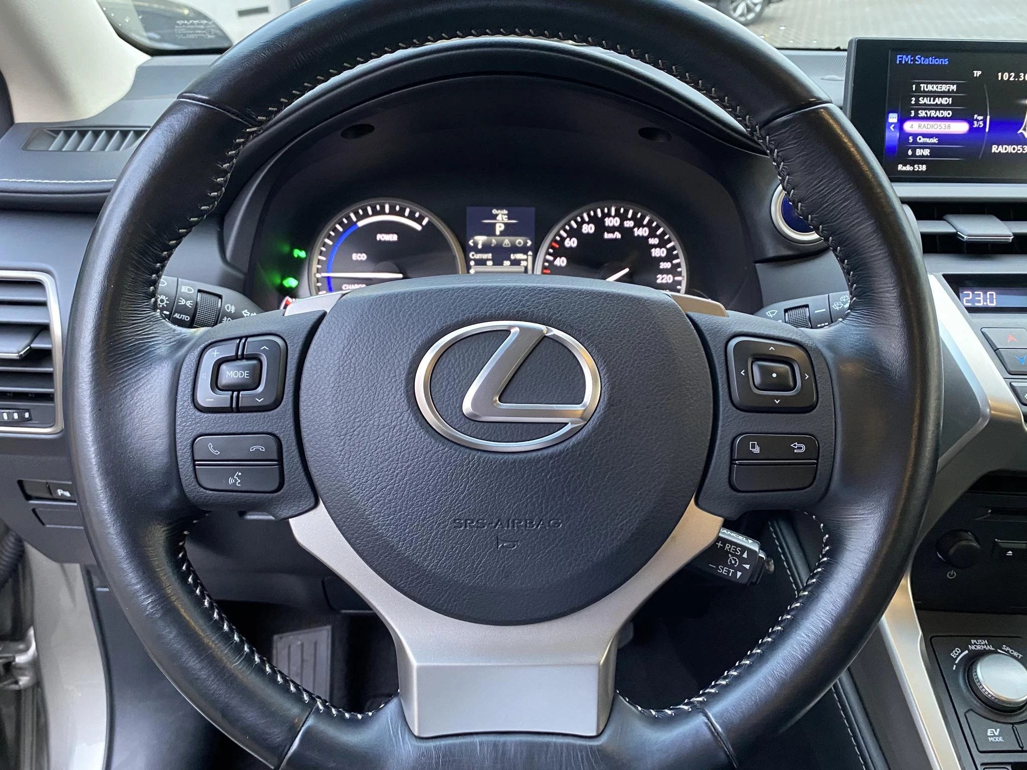 Hoofdafbeelding Lexus NX