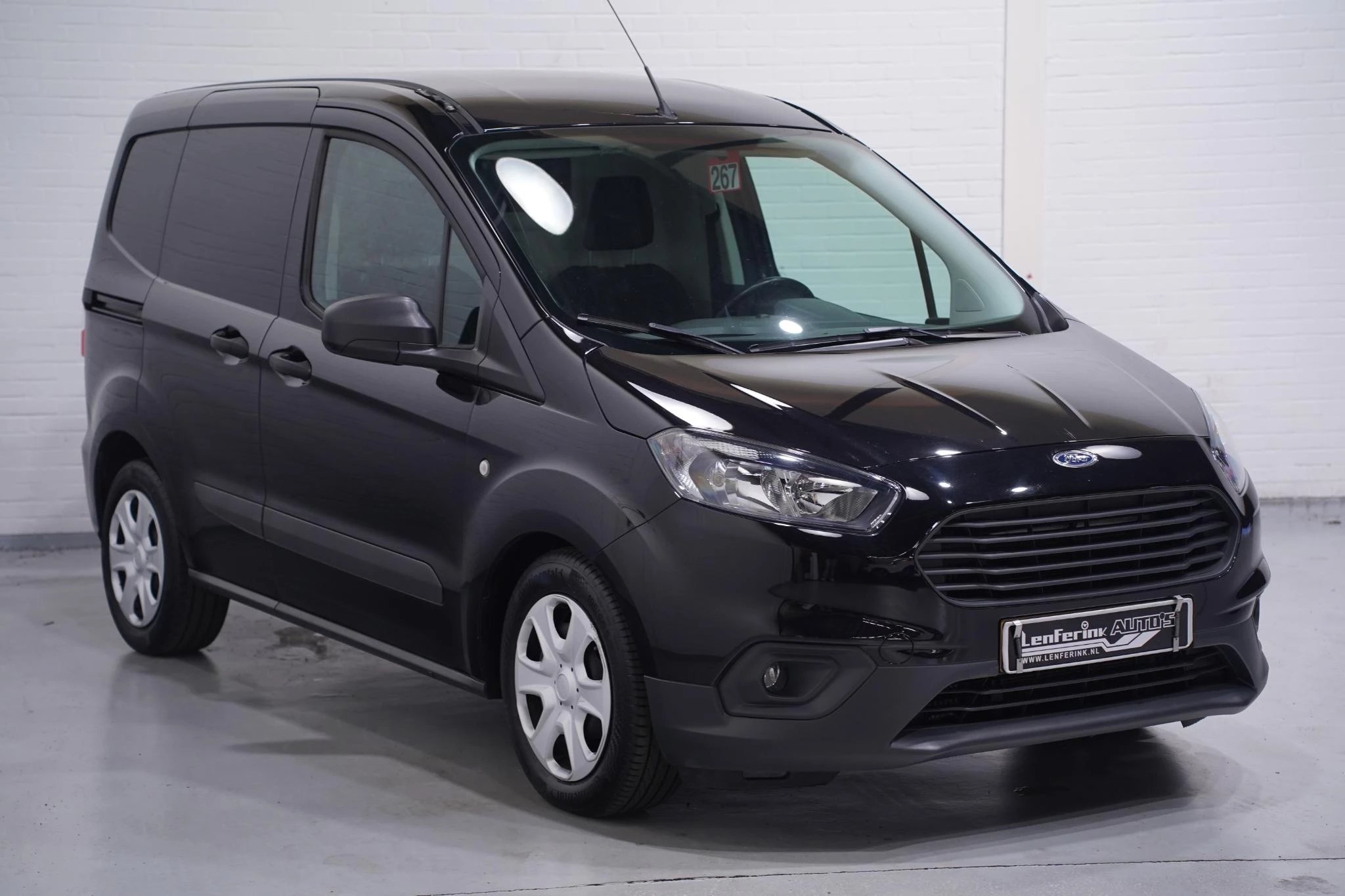 Hoofdafbeelding Ford Transit Courier