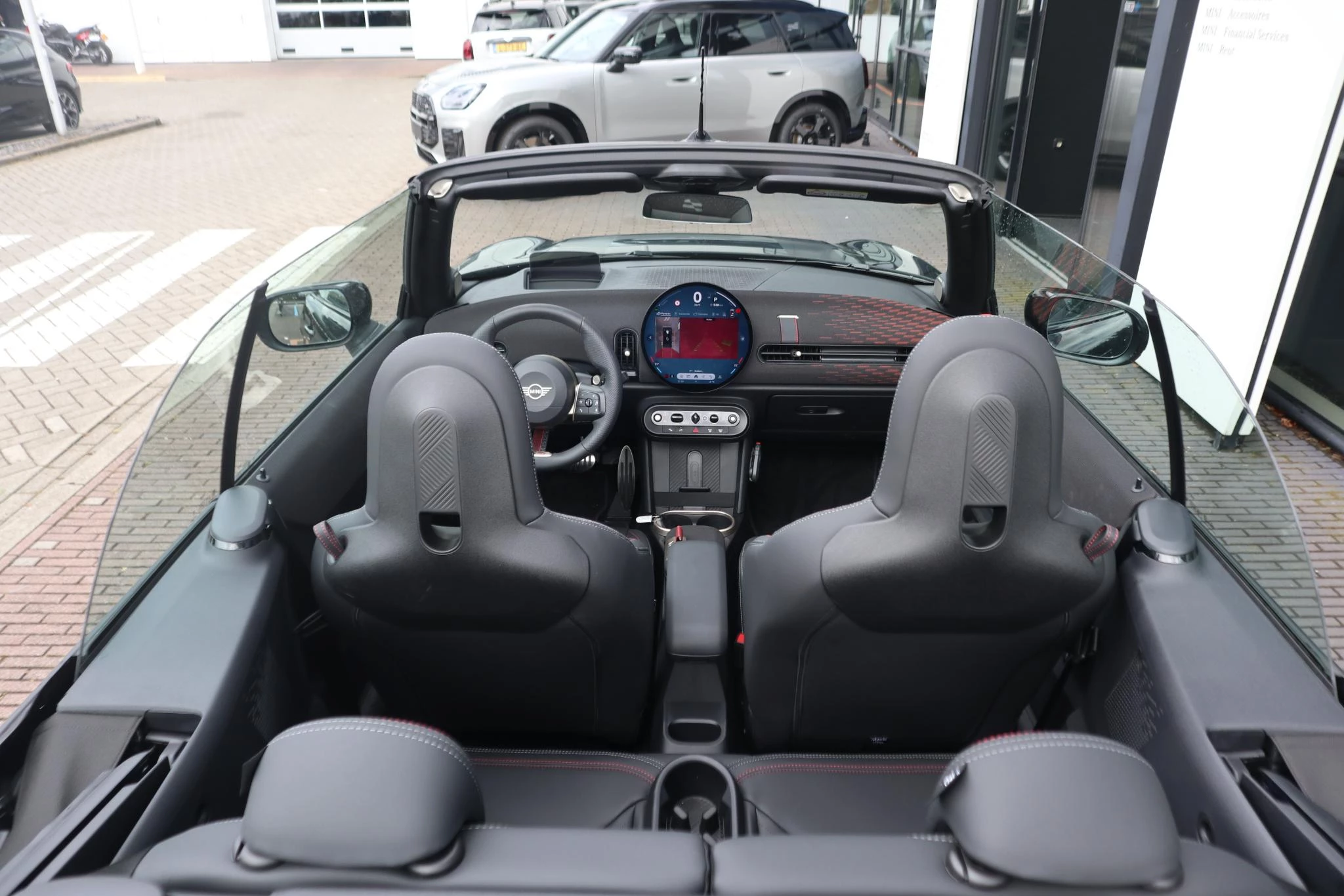 Hoofdafbeelding MINI Cabrio