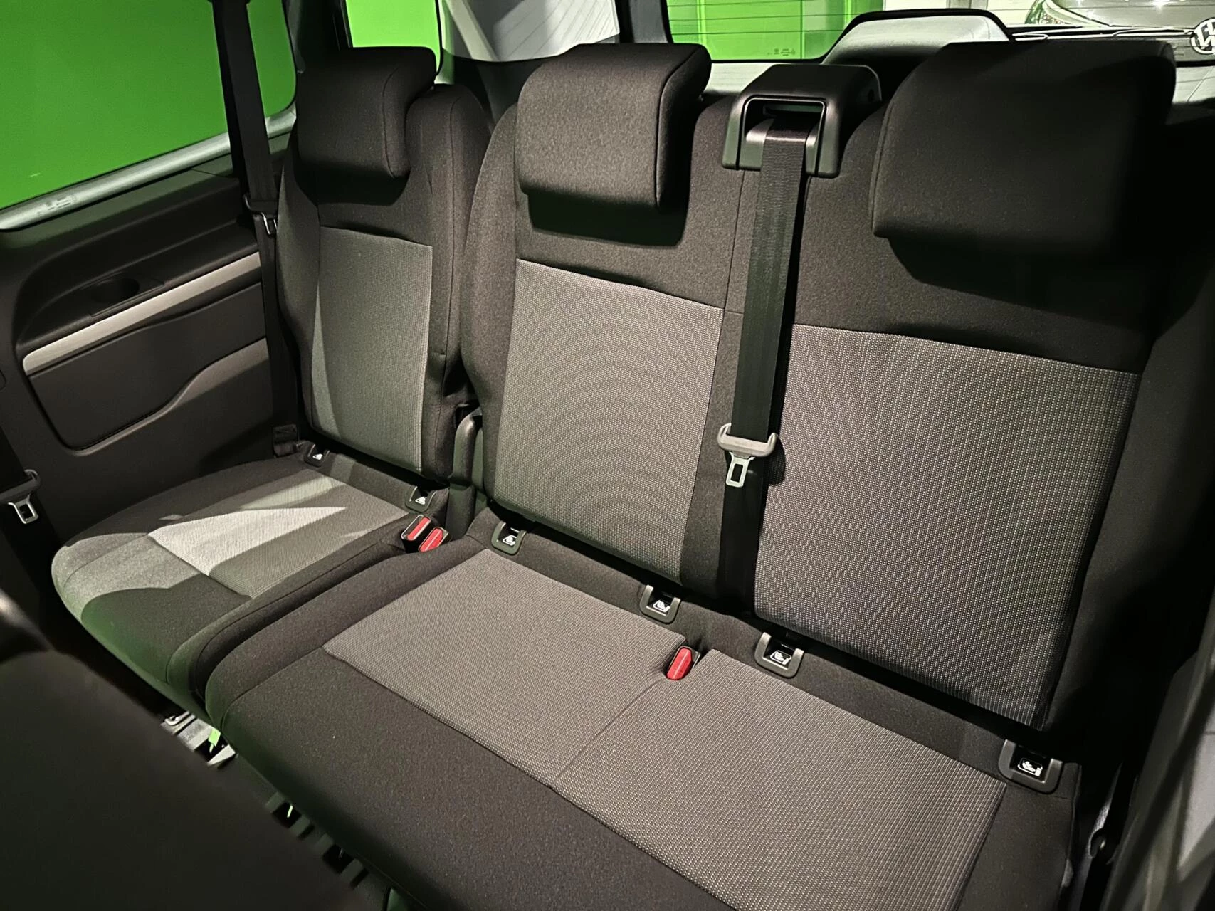 Hoofdafbeelding Peugeot e-Traveller