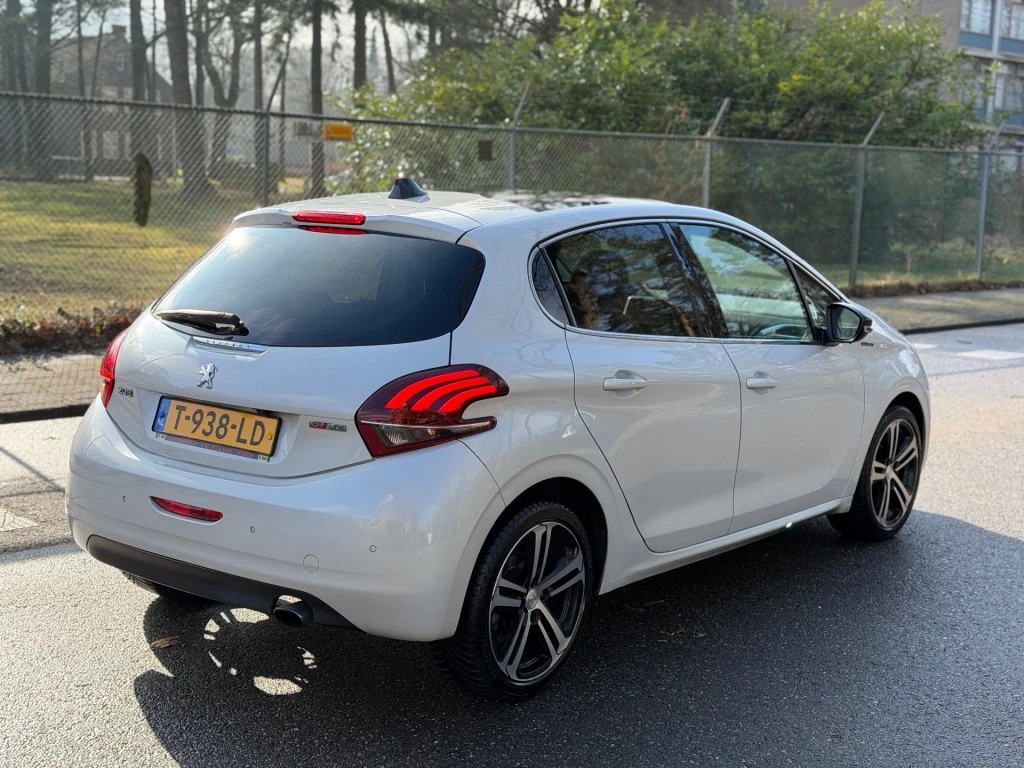 Hoofdafbeelding Peugeot 208