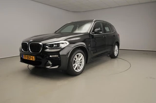 BMW X3 xDrive20i M-Sportpakket / Panoramadak / Stoelverwarming / HIFI / Head-up / Alu wielen 20 inch