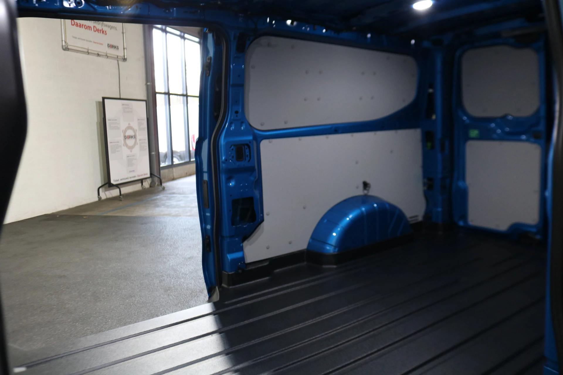 Hoofdafbeelding Ford E-Transit Custom